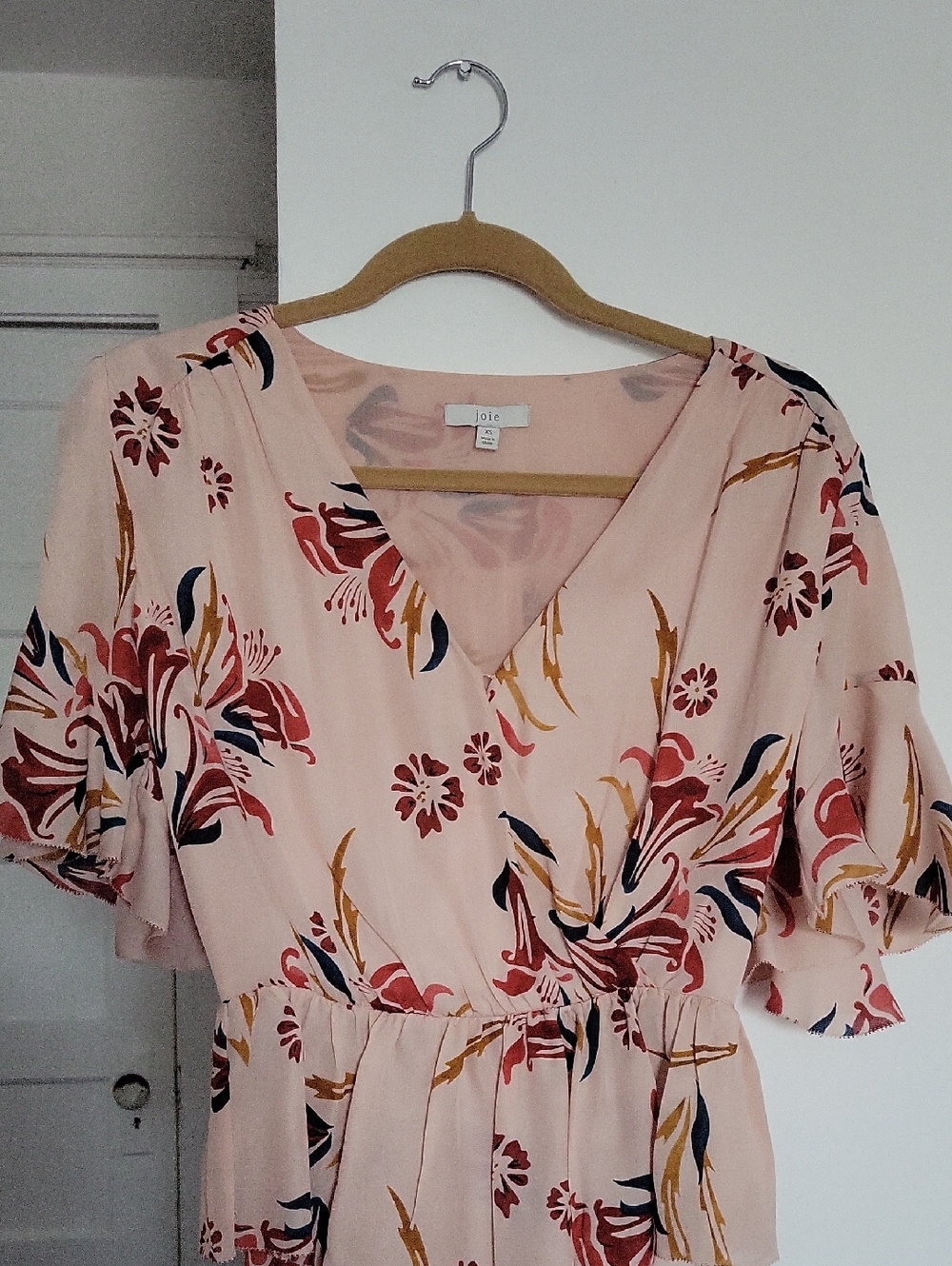 Joie Blush Floral Wrap Silk Top with Ruffle Sleeves XS Career Spring